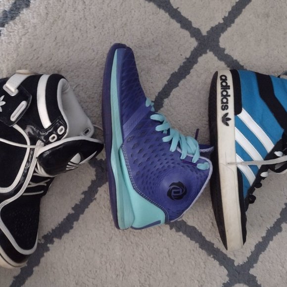 BOX OF ADIDAS HI TOP SNEAKERS - Picture 6 of 8